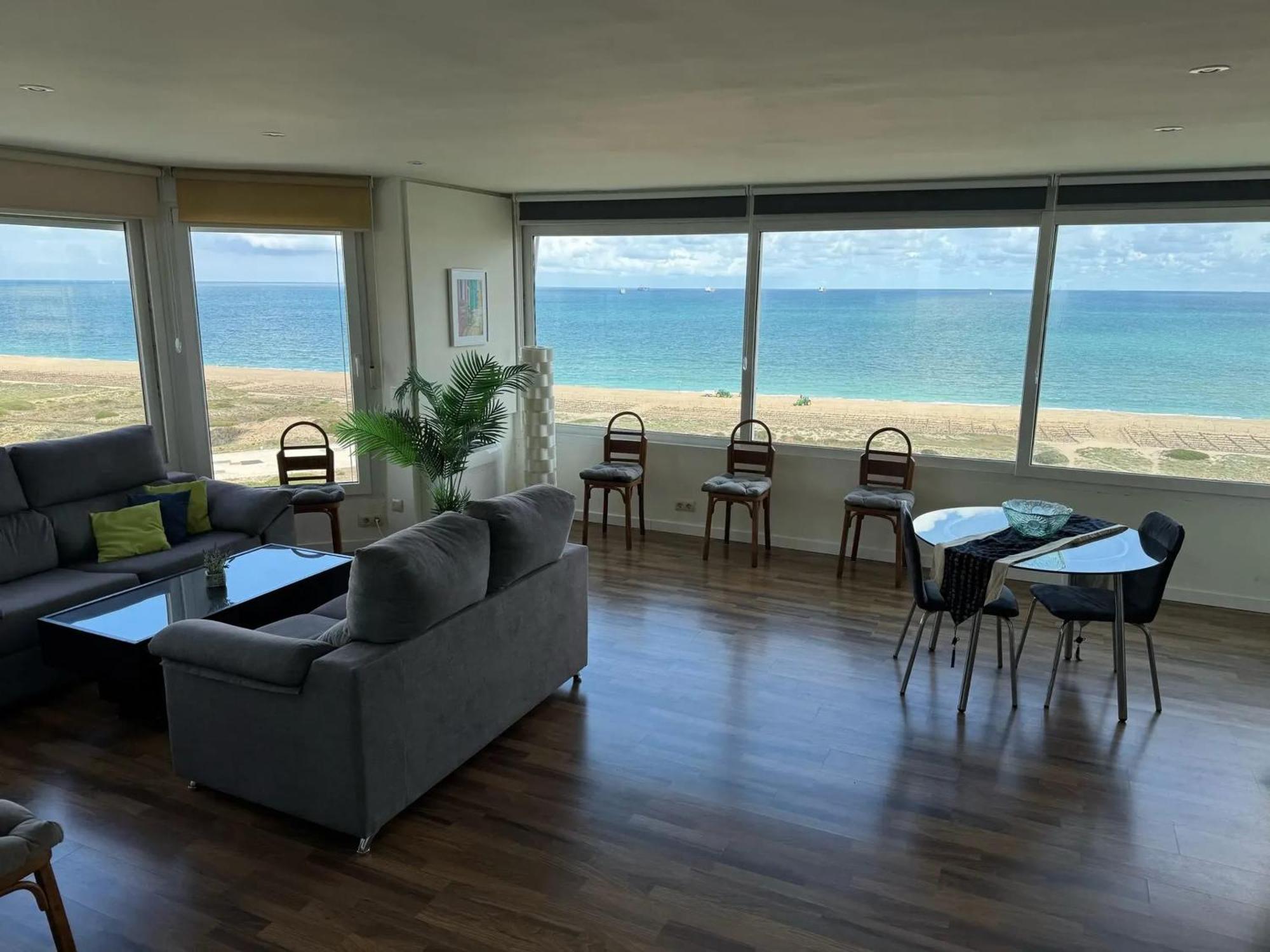 Spacious Apartment In Valencia With Sea View - 160 Sqm Exterior photo